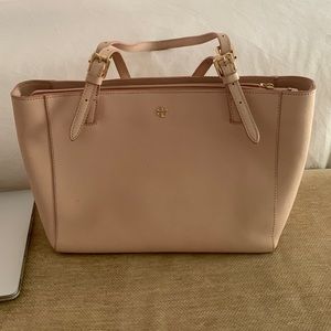 Tory Burch York buckle tote in pale pink